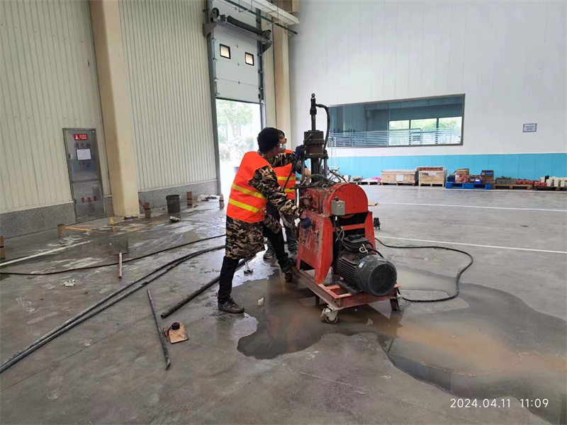 崂山厂房地面下沉塌陷注浆加固施工